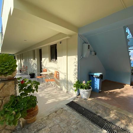 Mirovigli Family Rooms Lépedha 외부 사진